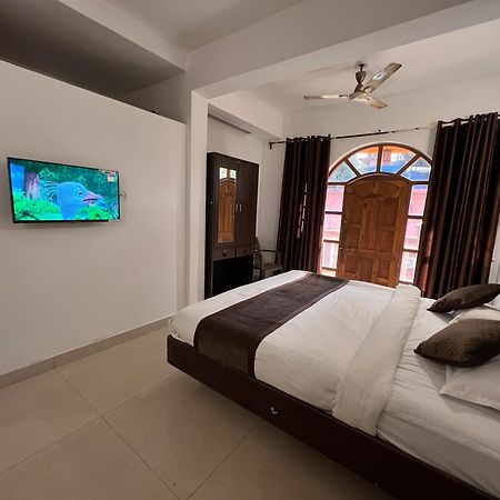 Aura Rooms & Swimming Pool, Calangute Exterior foto