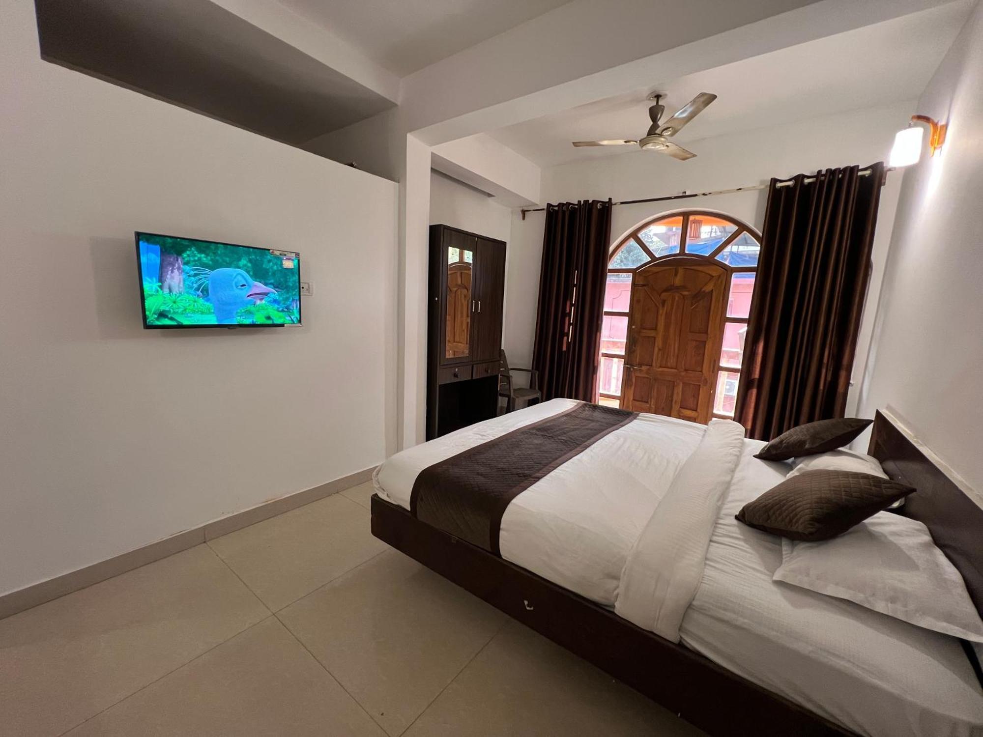 Aura Rooms & Swimming Pool, Calangute Exterior foto