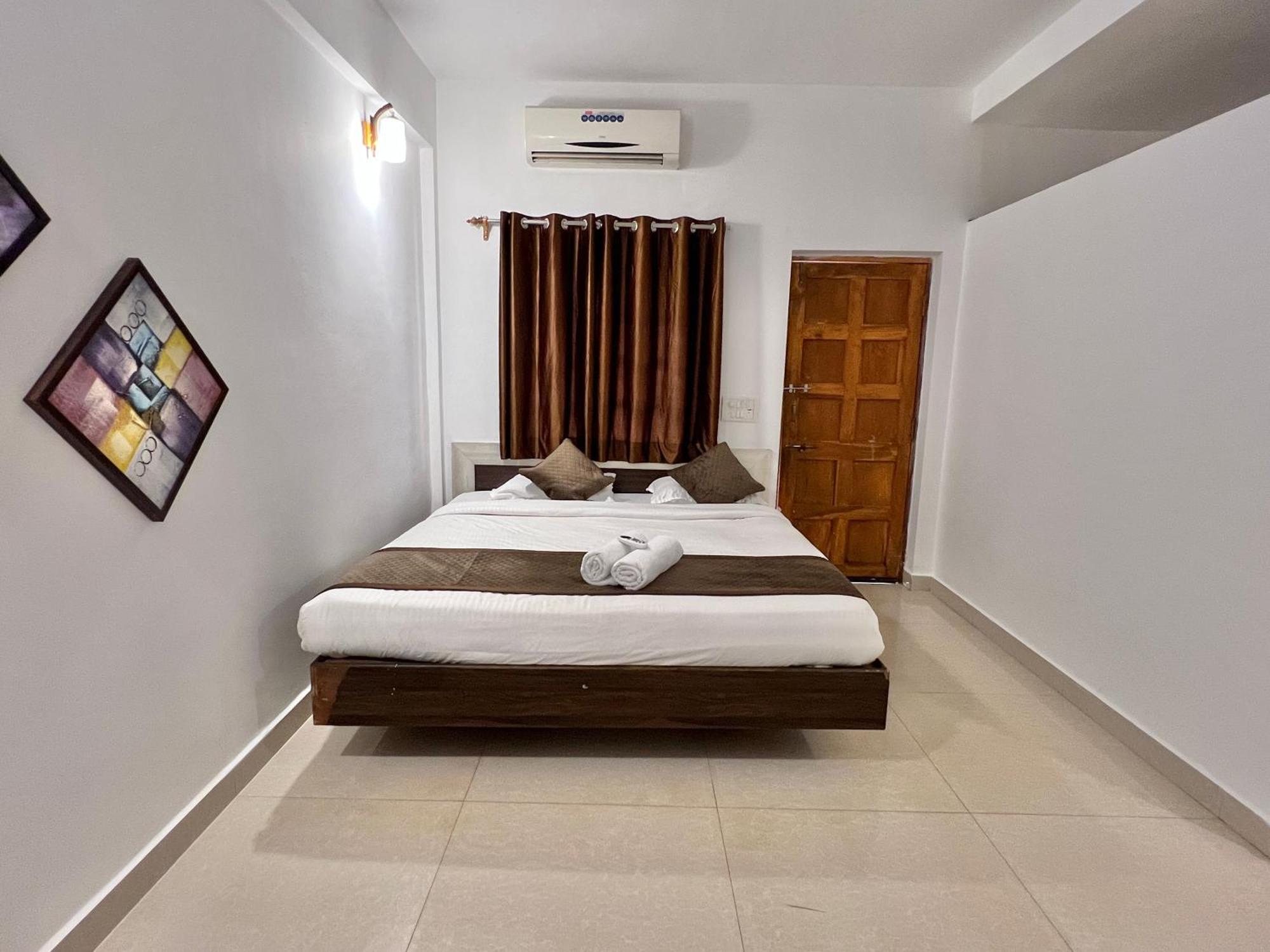 Aura Rooms & Swimming Pool, Calangute Exterior foto