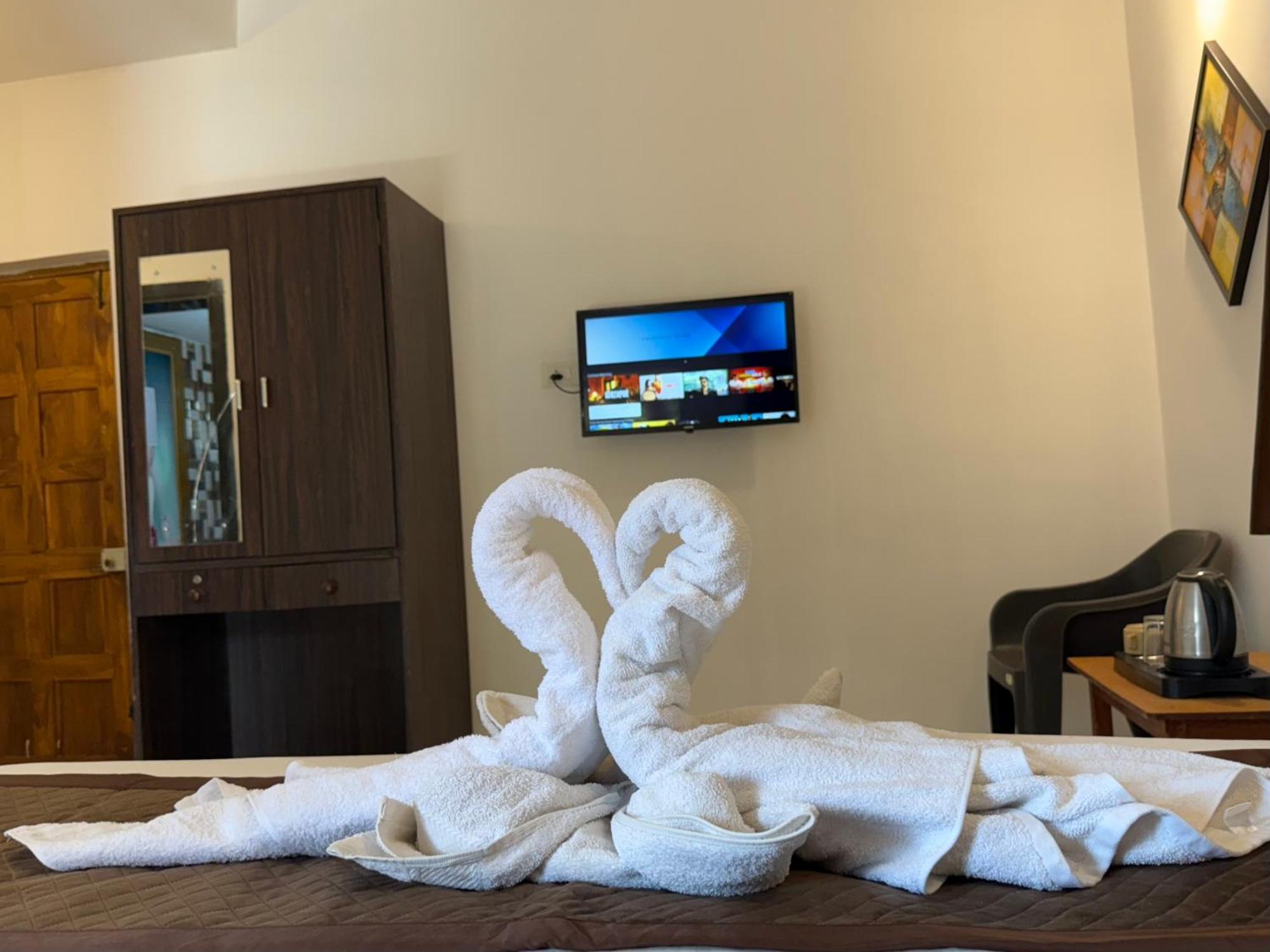 Aura Rooms & Swimming Pool, Calangute Exterior foto